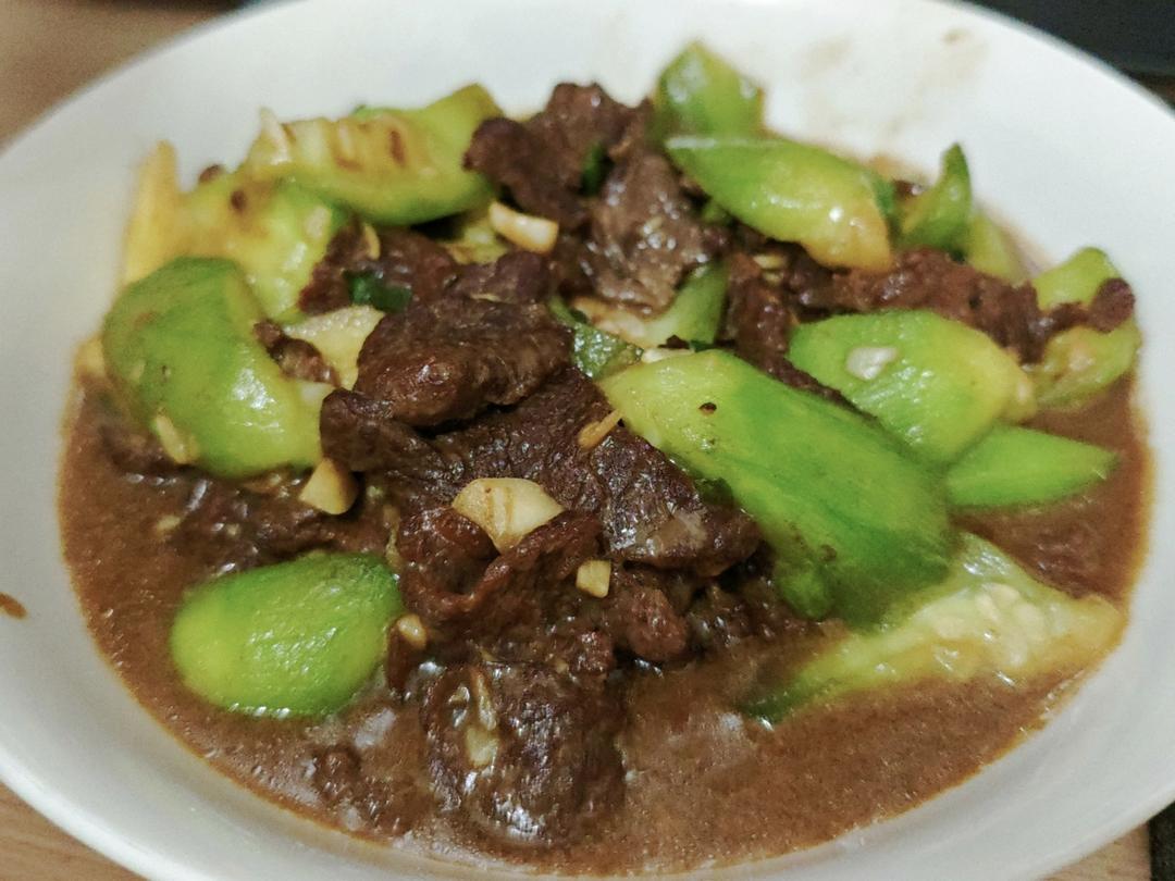 丝瓜炒牛肉