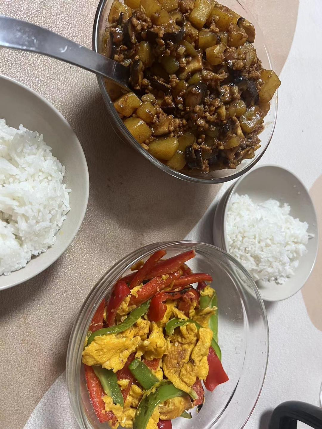 ㊙️香菇土豆肉沫拌饭❗️比外卖还好吃