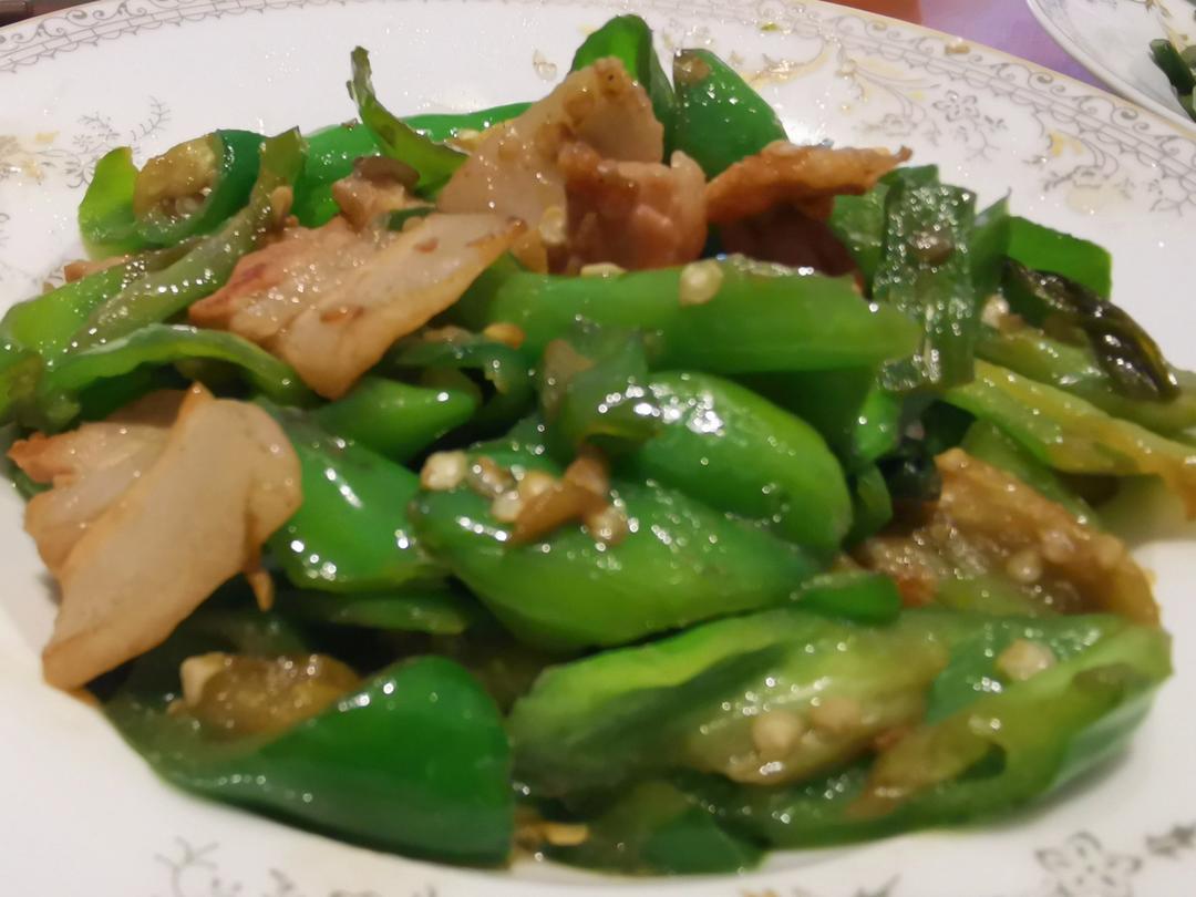 下饭神器👉青椒炒肉
