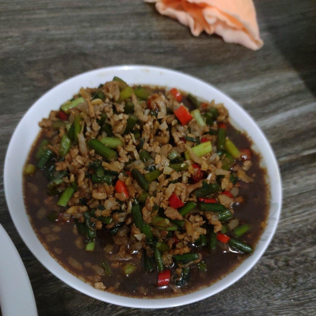 蒜苔炒肉末，三碗米饭都不够吃