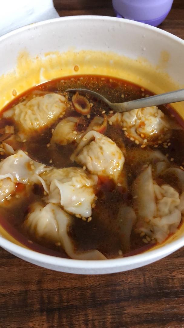 剩饺子怎么吃？— 快手版酸汤水饺