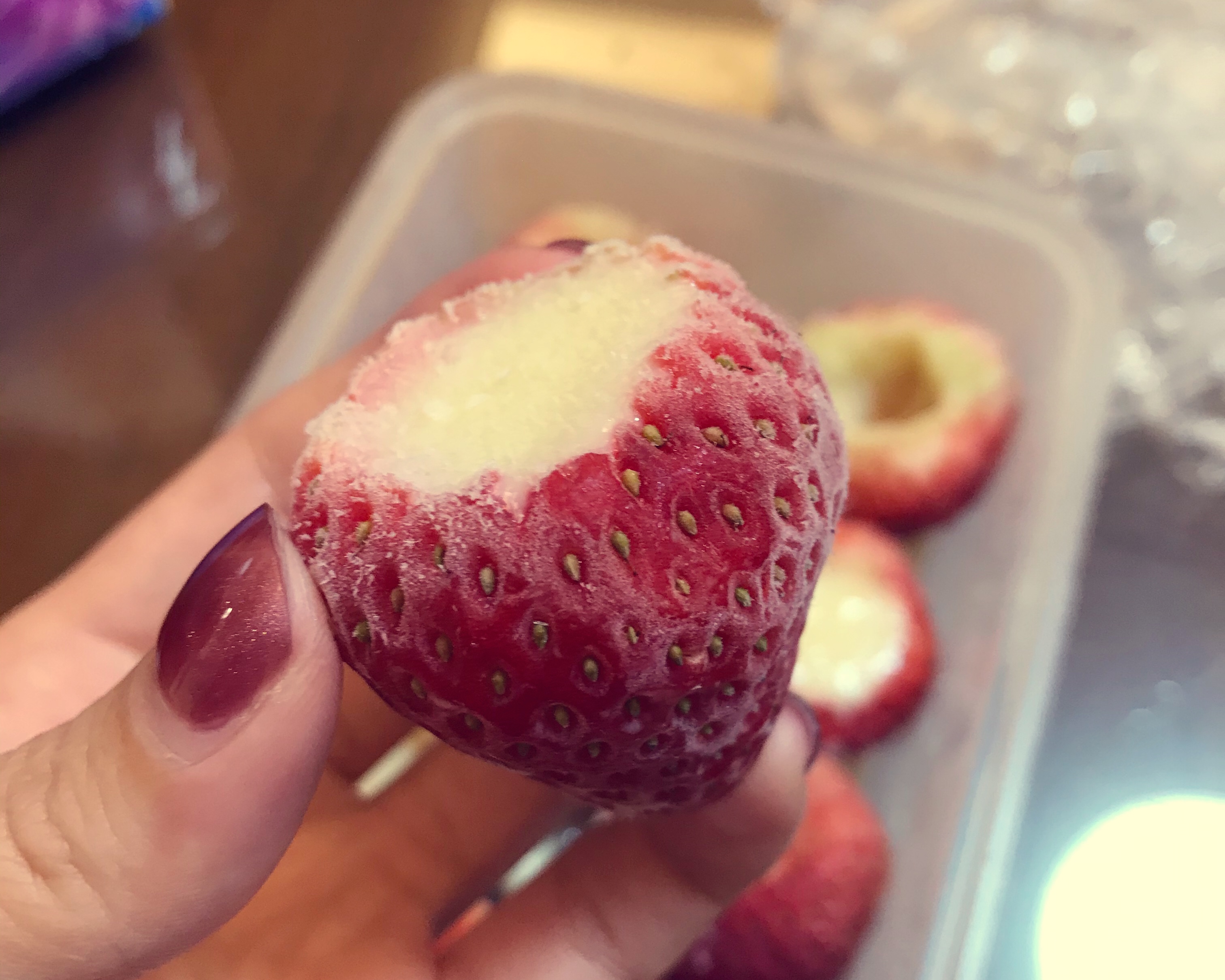草莓炼乳冰淇淋的做法