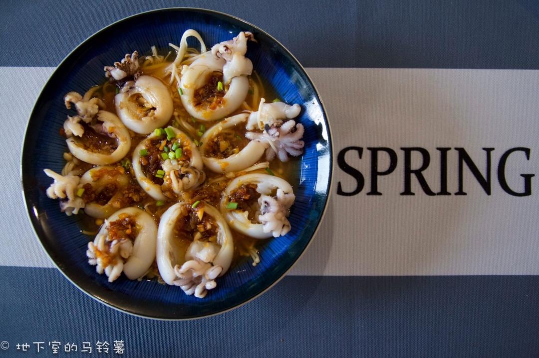 蒜蓉蒸墨鱼仔金针菇