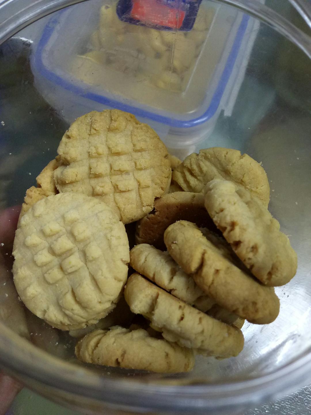 宝宝辅食：奶香小饼干