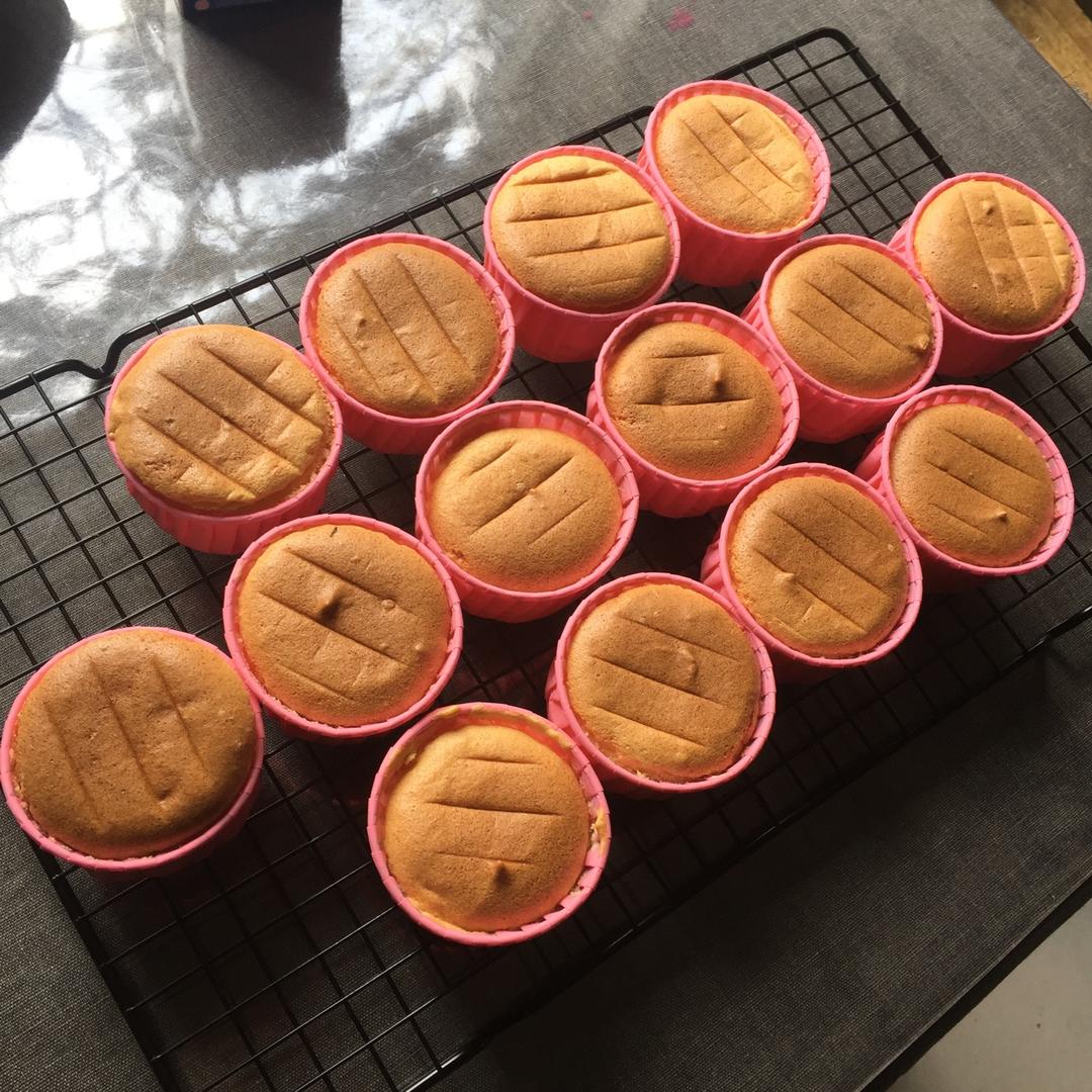 青井聪子の原味戚风蛋糕