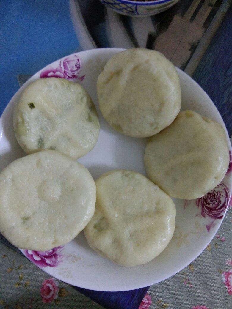韭菜鸡蛋馅包子