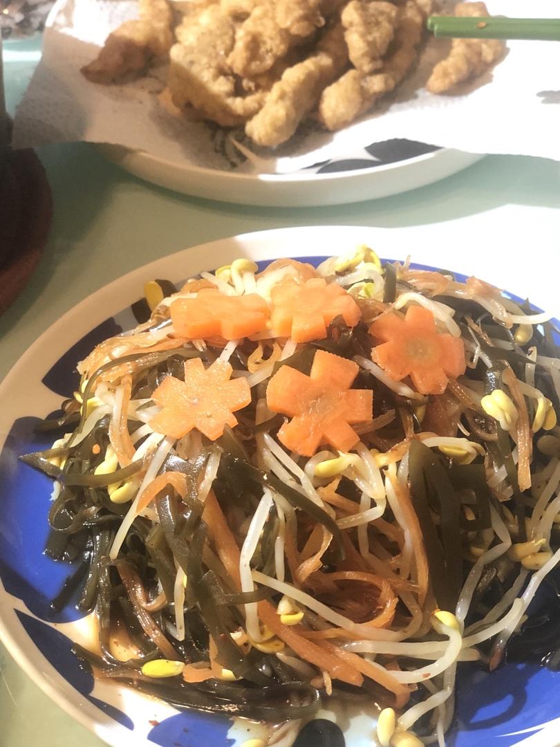 黄豆芽凉拌海带丝