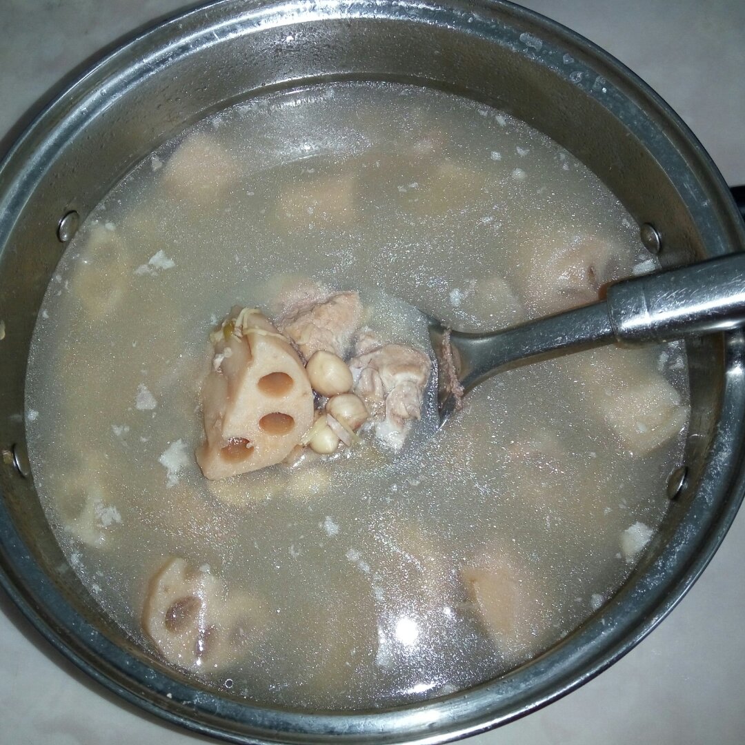 莲藕煲骨头