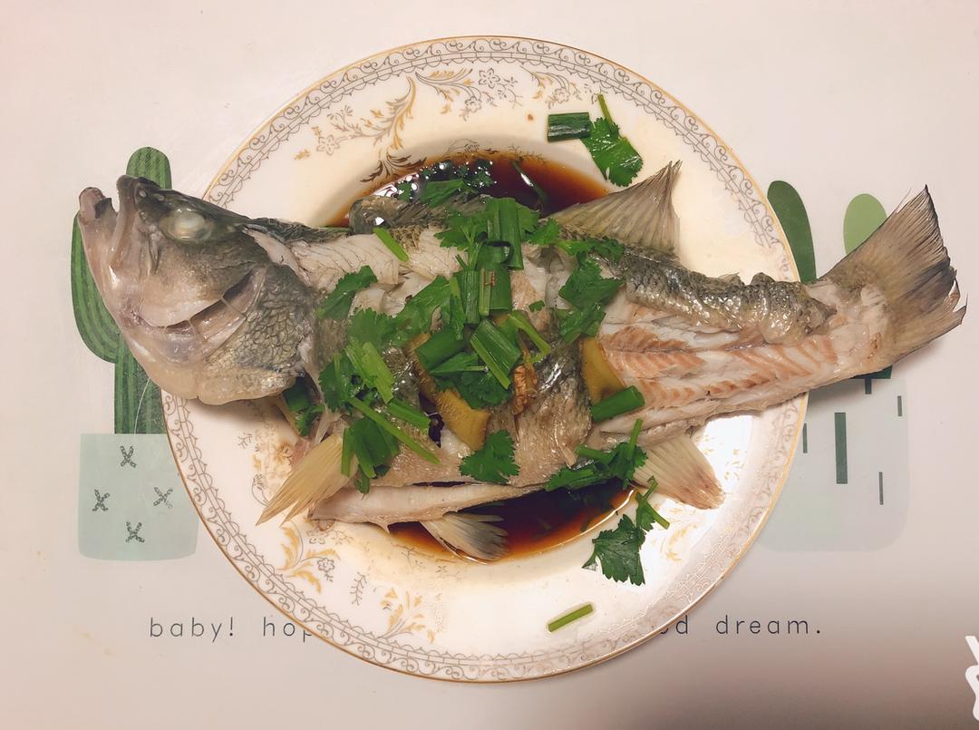 清蒸鲈鱼