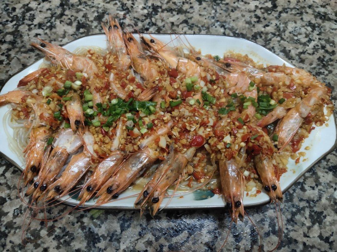 虾最美味的吃法必须是这个——蒜蓉蒸虾（多动图，孔瑶的食谱）