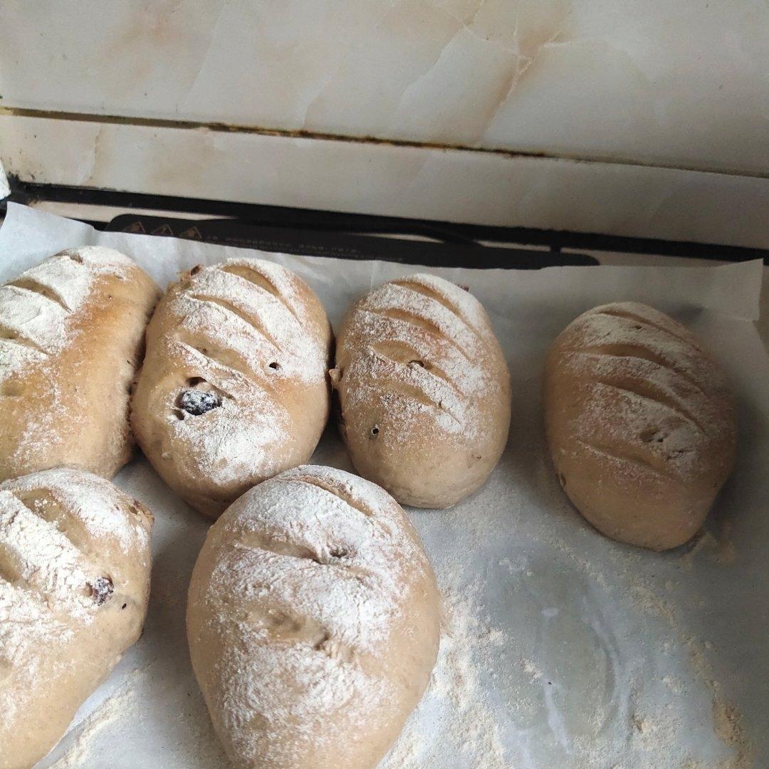 全麦红糖杂果软欧包
