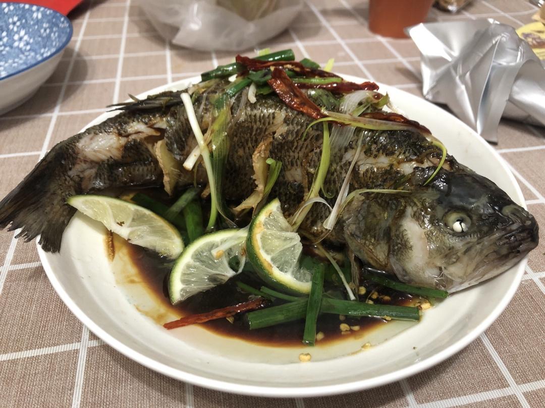 柠香鲈鱼