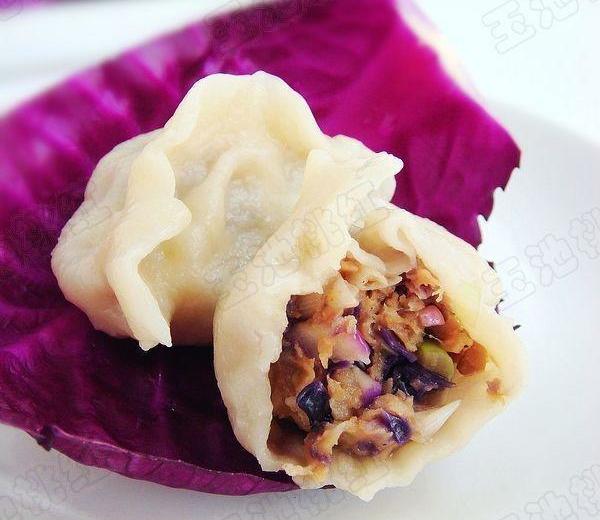 紫甘蓝大肉饺子的做法