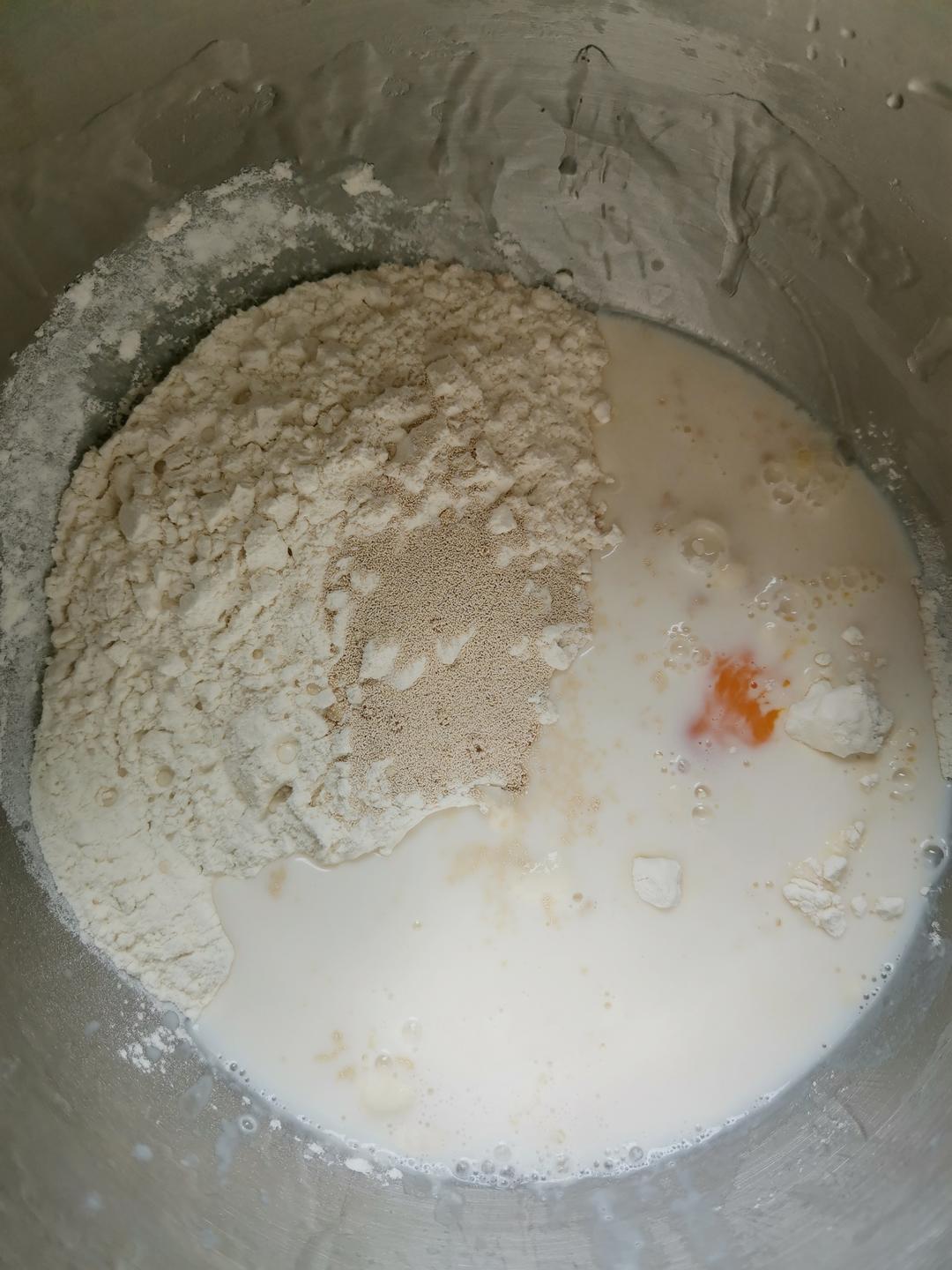 纯奶手撕吐司的做法 步骤1