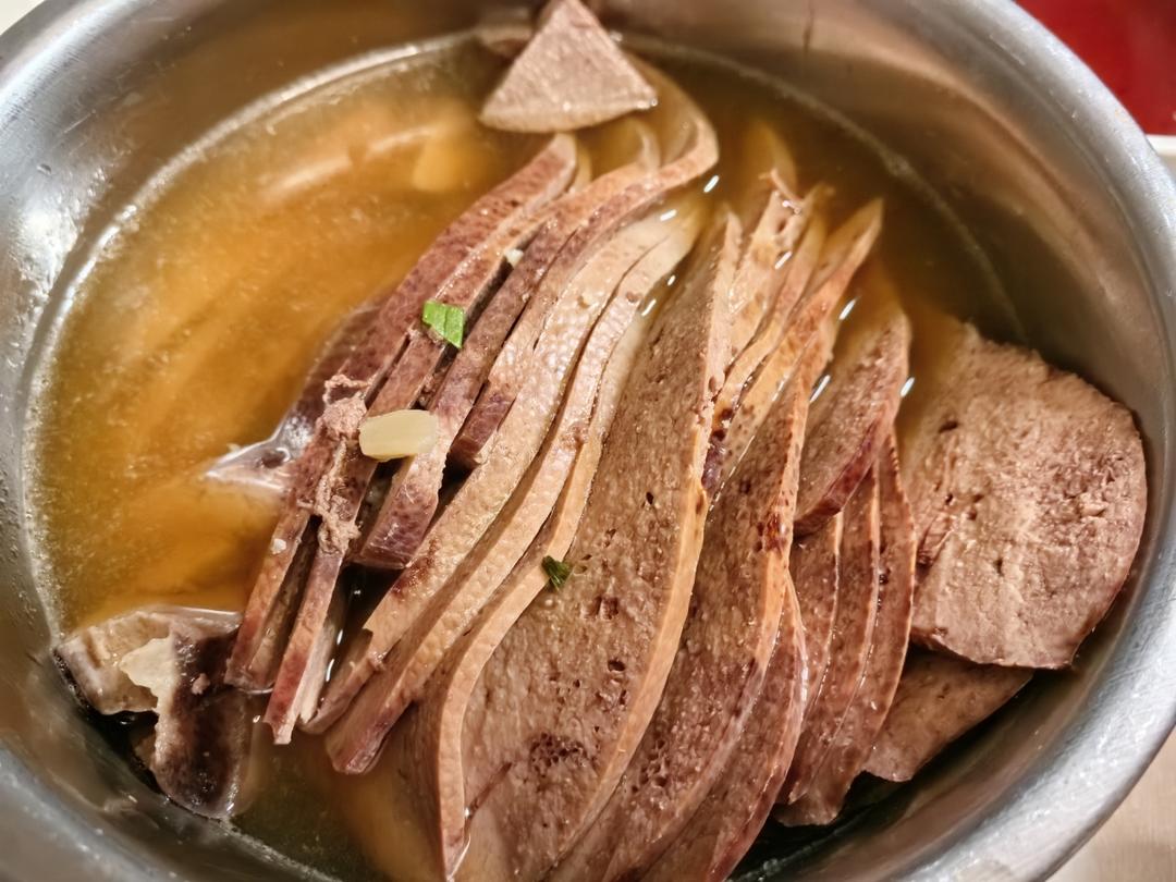 86岁奶奶教的盐水猪肝