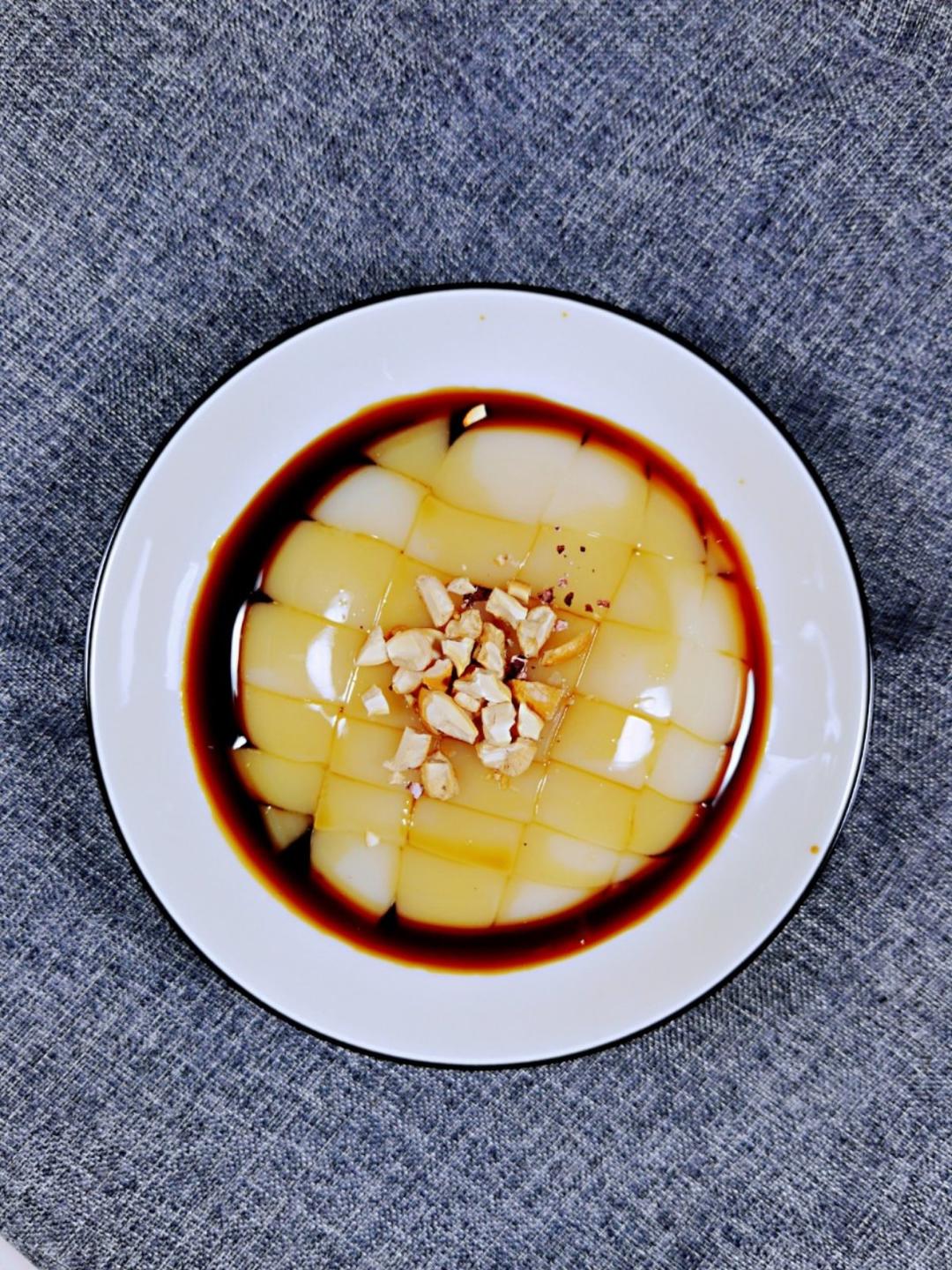 我就胖着玩玩做的厨师长教你:"红糖凉糕"的传统做法,夏日消暑佳品