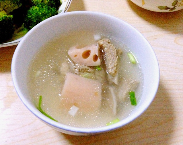 莲藕排骨汤