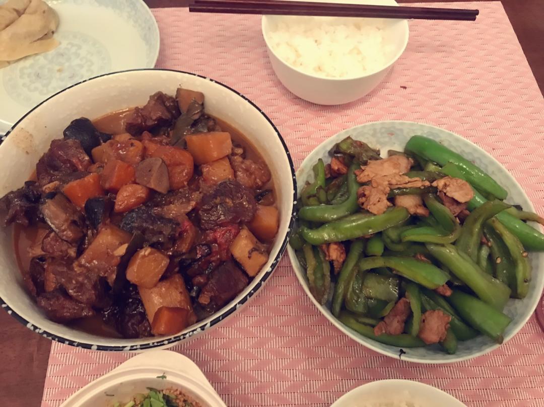 番茄土豆炖牛腩