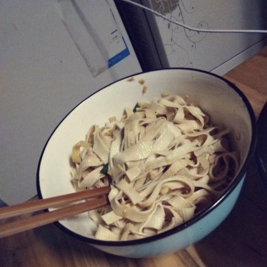 凉拌豆腐丝