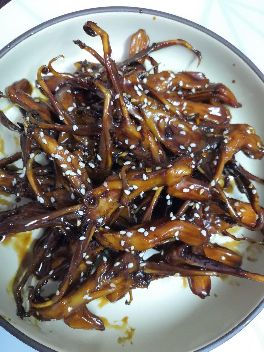 卤鸭舌