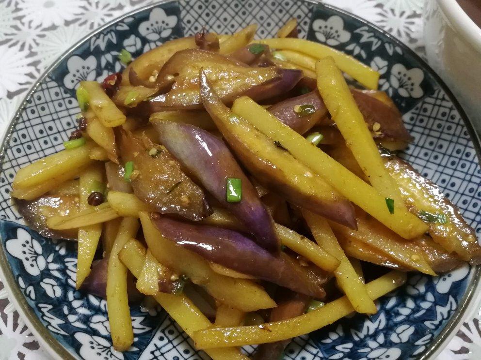 东北家常菜—茄子条炒土豆