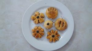 植物油版-佛手酥,苏式月饼,老婆饼,莲花酥,梅花酥(2种简易包酥法)的做法 步骤30