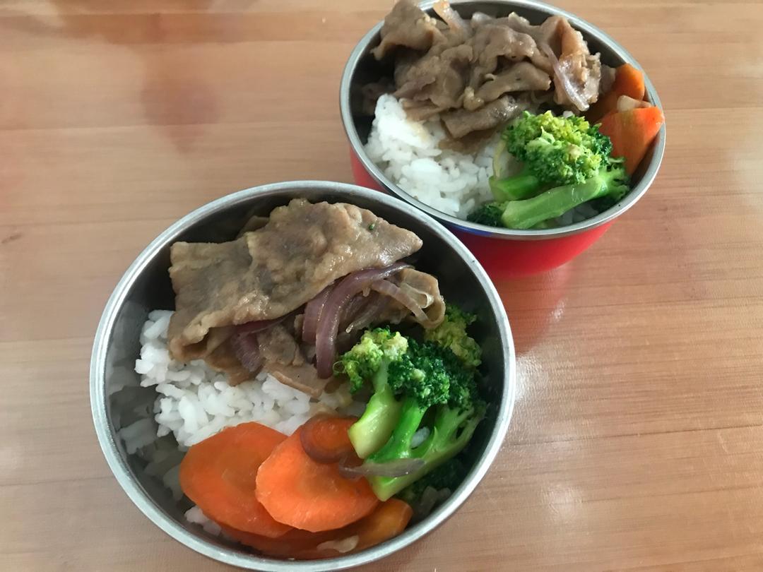 洋葱肥牛饭