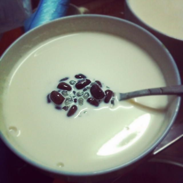 红豆牛奶西米露
