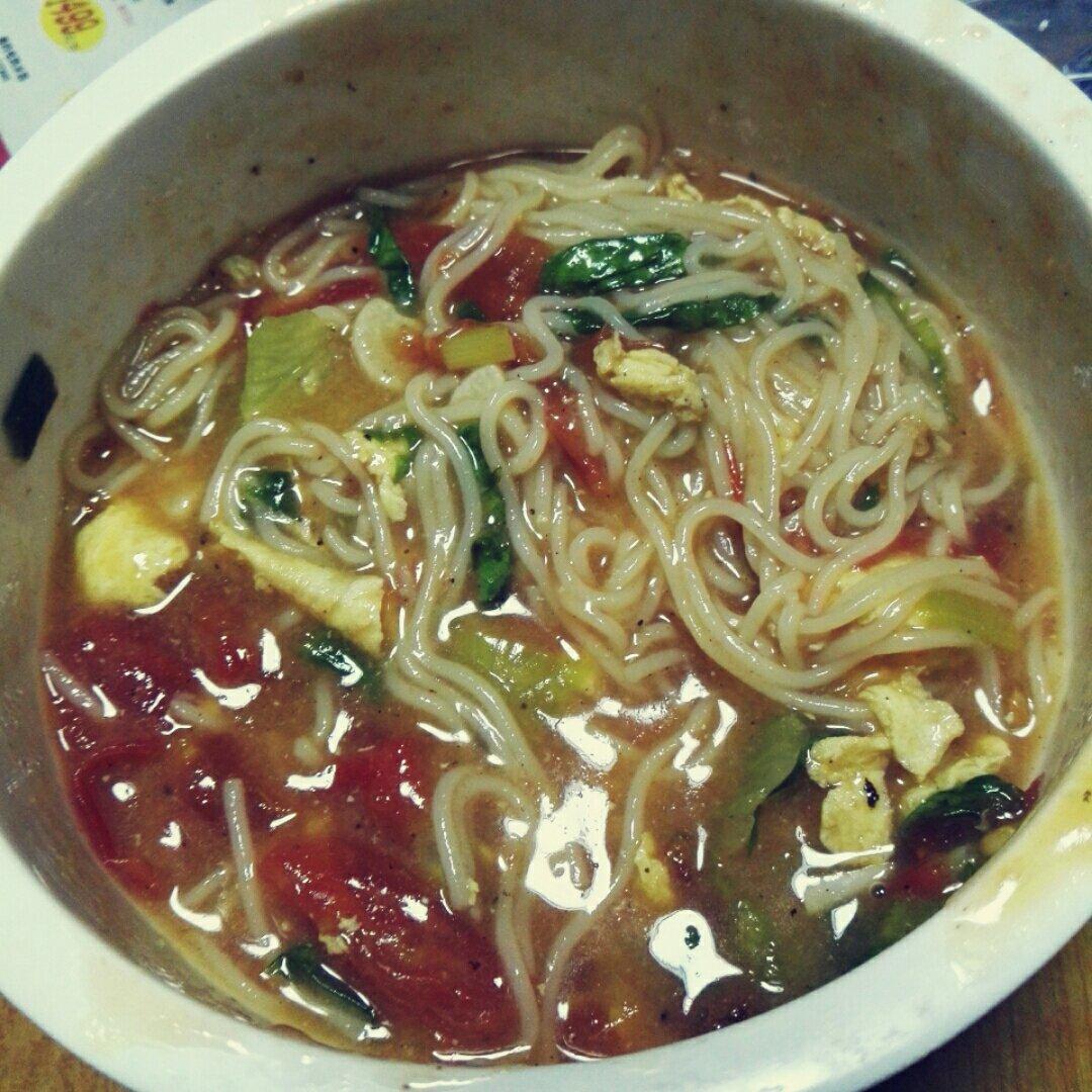 恨不得抱着锅舔的番茄鸡蛋面