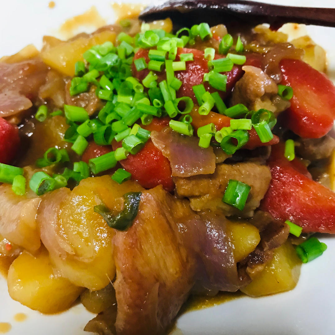沙沙土豆胡萝卜炖牛肉