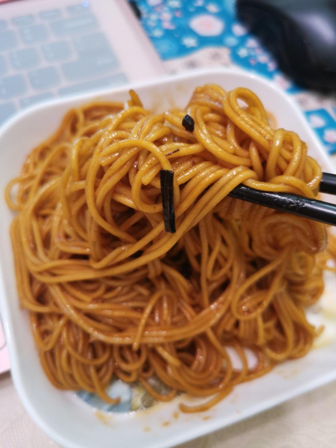 10分钟搞定的一碗葱油拌面