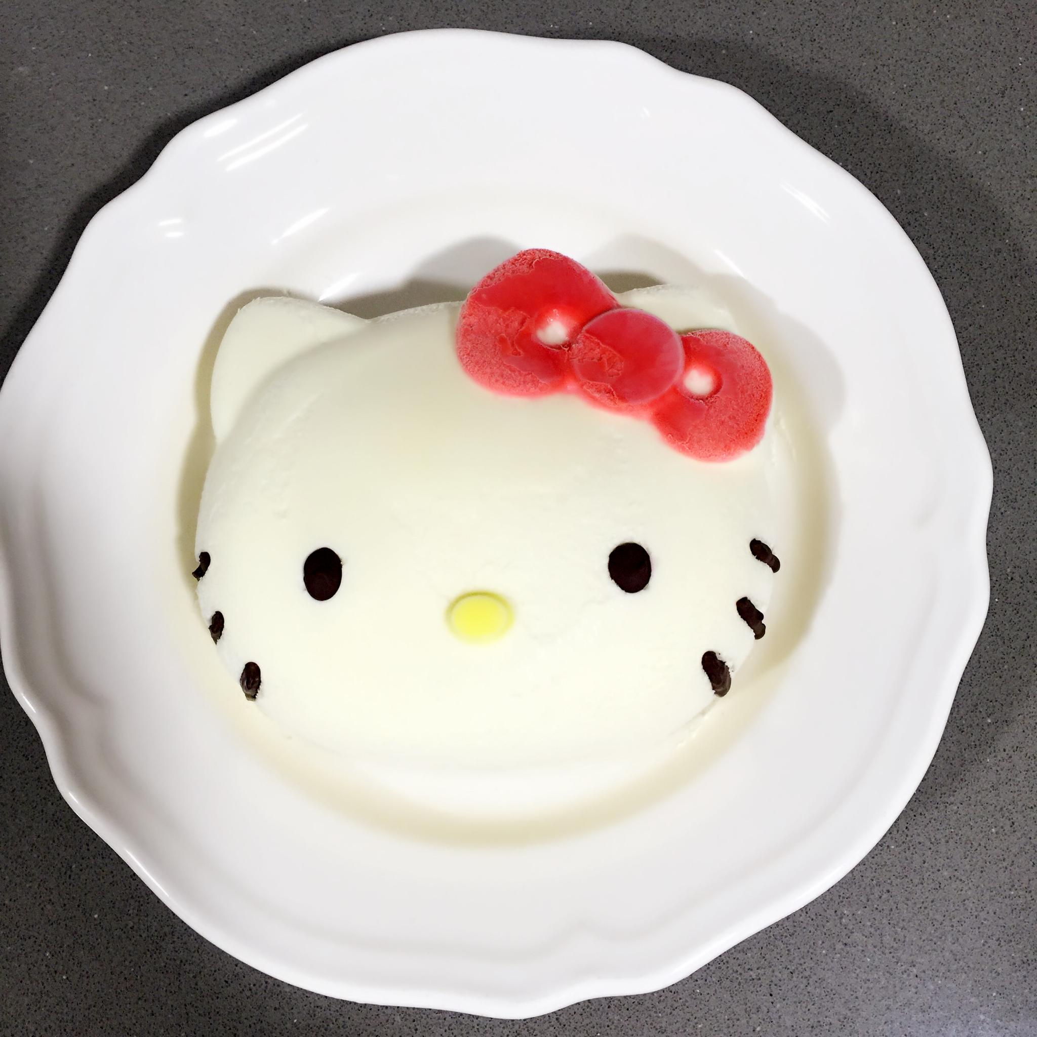 原味乳酪kitty慕斯蛋糕