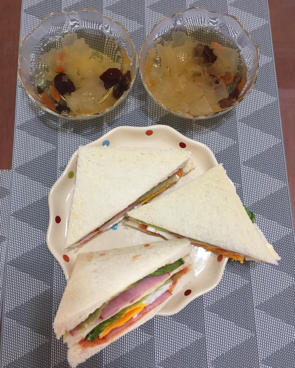 火腿芝士蛋三文治