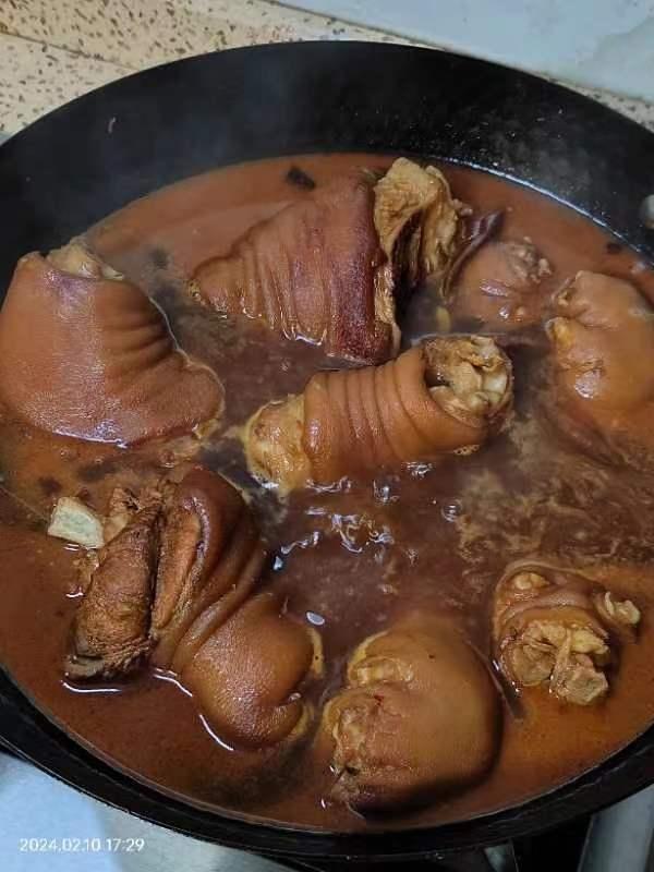 巨香烤猪蹄