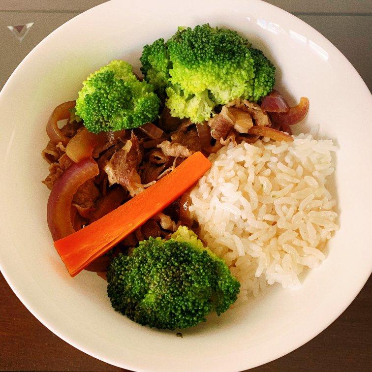 肥牛饭（吉野家牛肉饭）