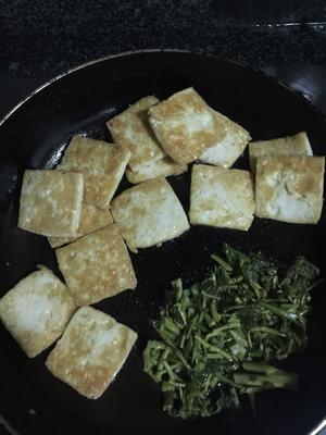 香椿烧客家豆腐的做法 步骤3