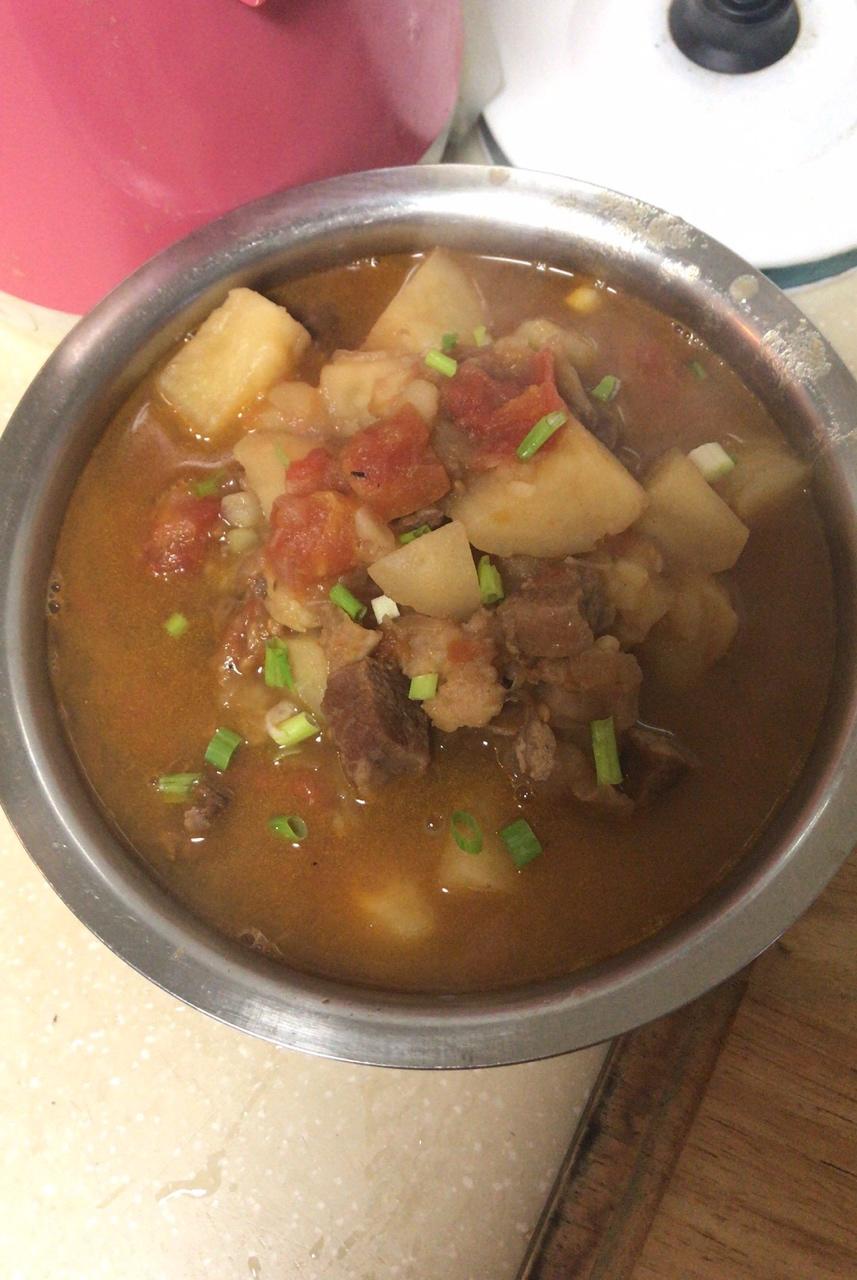 番茄土豆炖牛腩