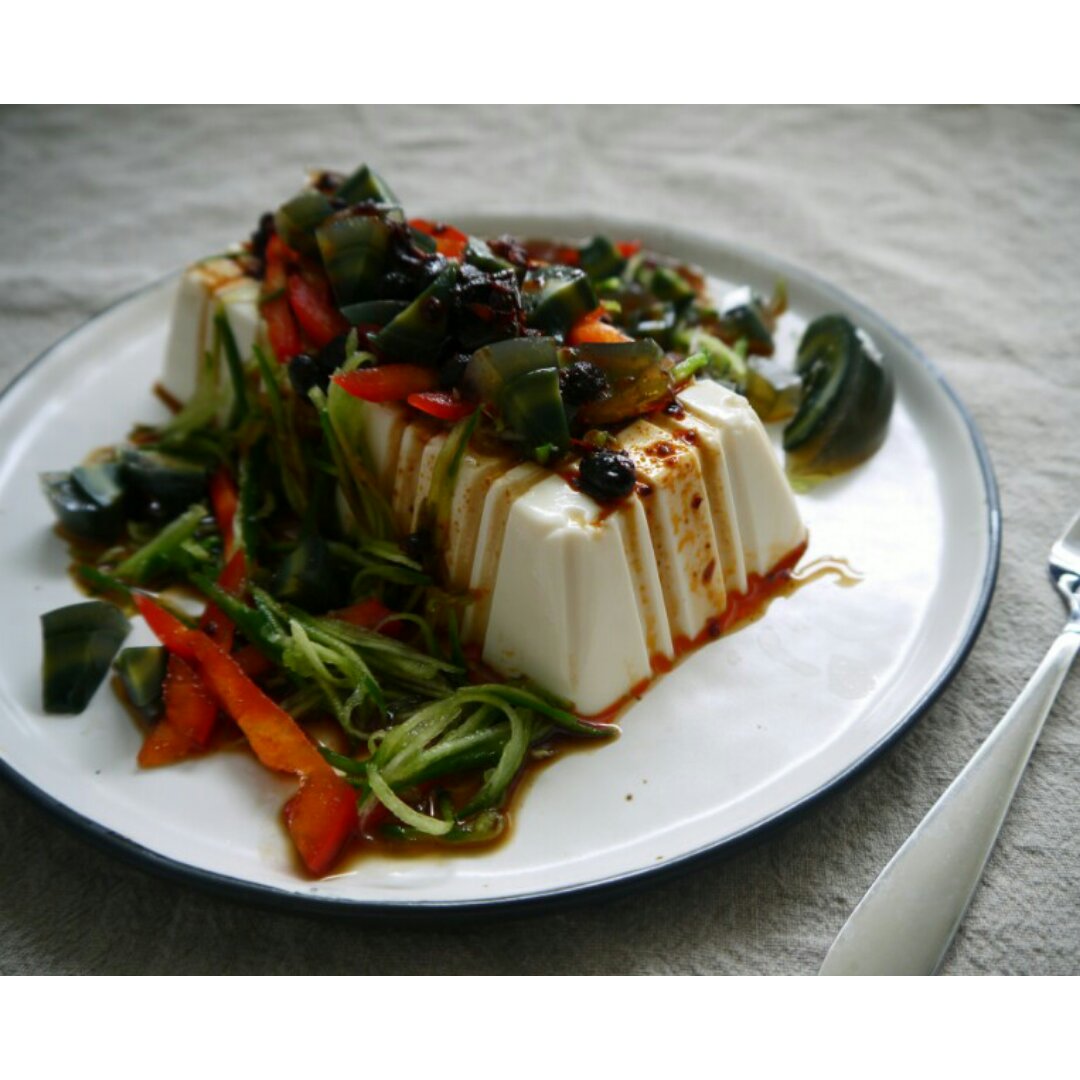 凉拌皮蛋豆腐