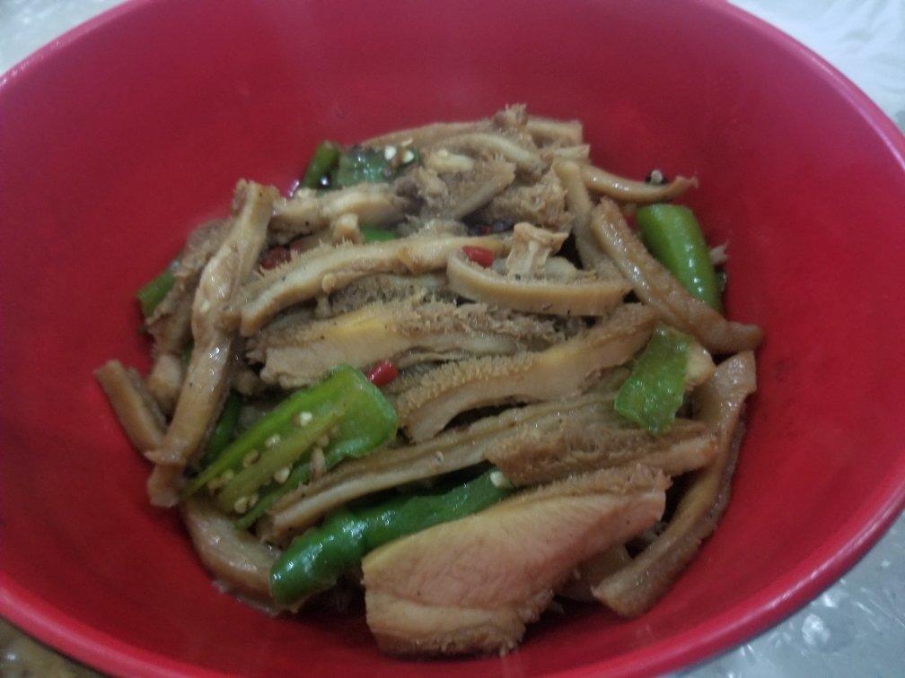 青椒炒牛肚丝