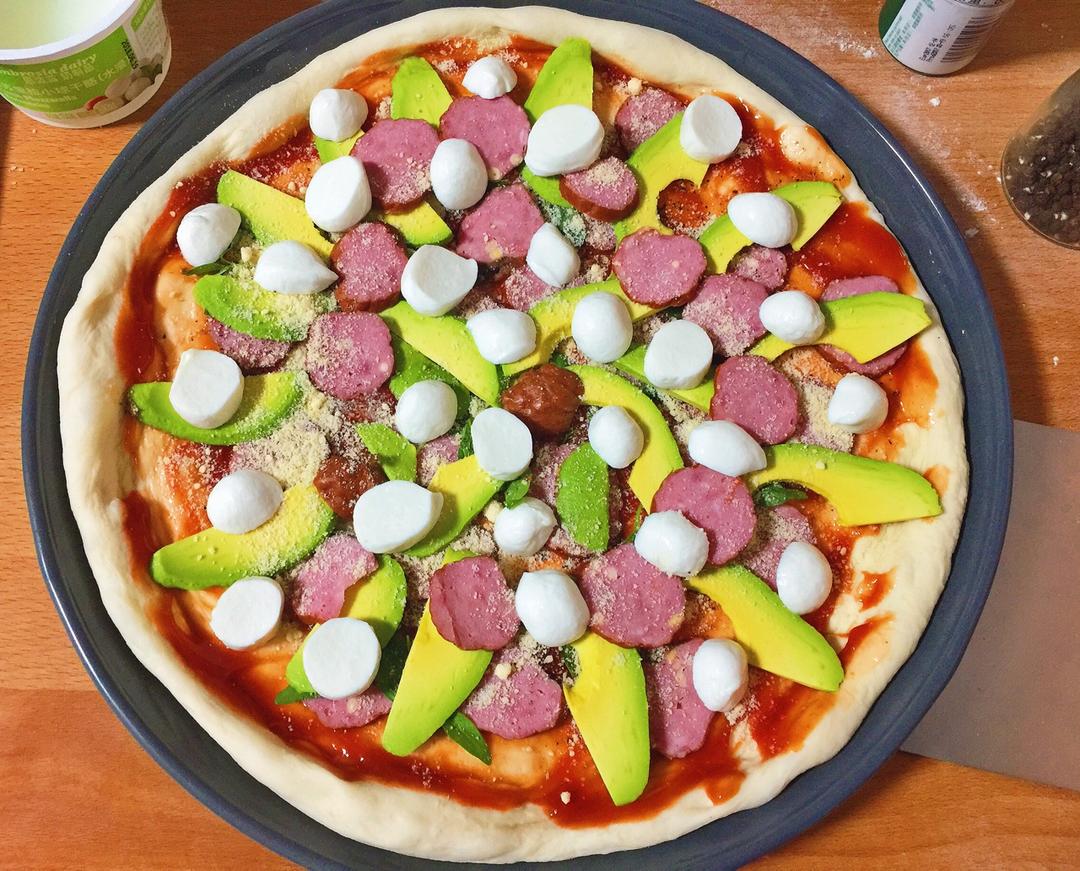 萨拉米薄底披萨 Salami Pizza