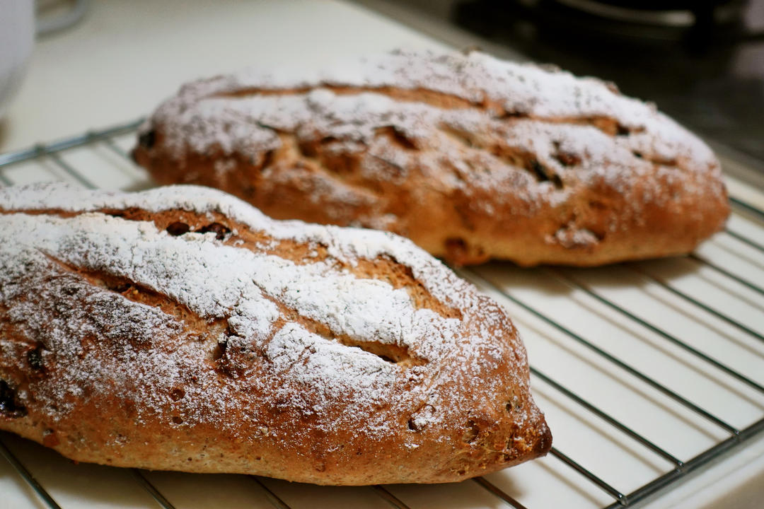 全麦软欧包（有啥放啥，健康美味，流程简易）