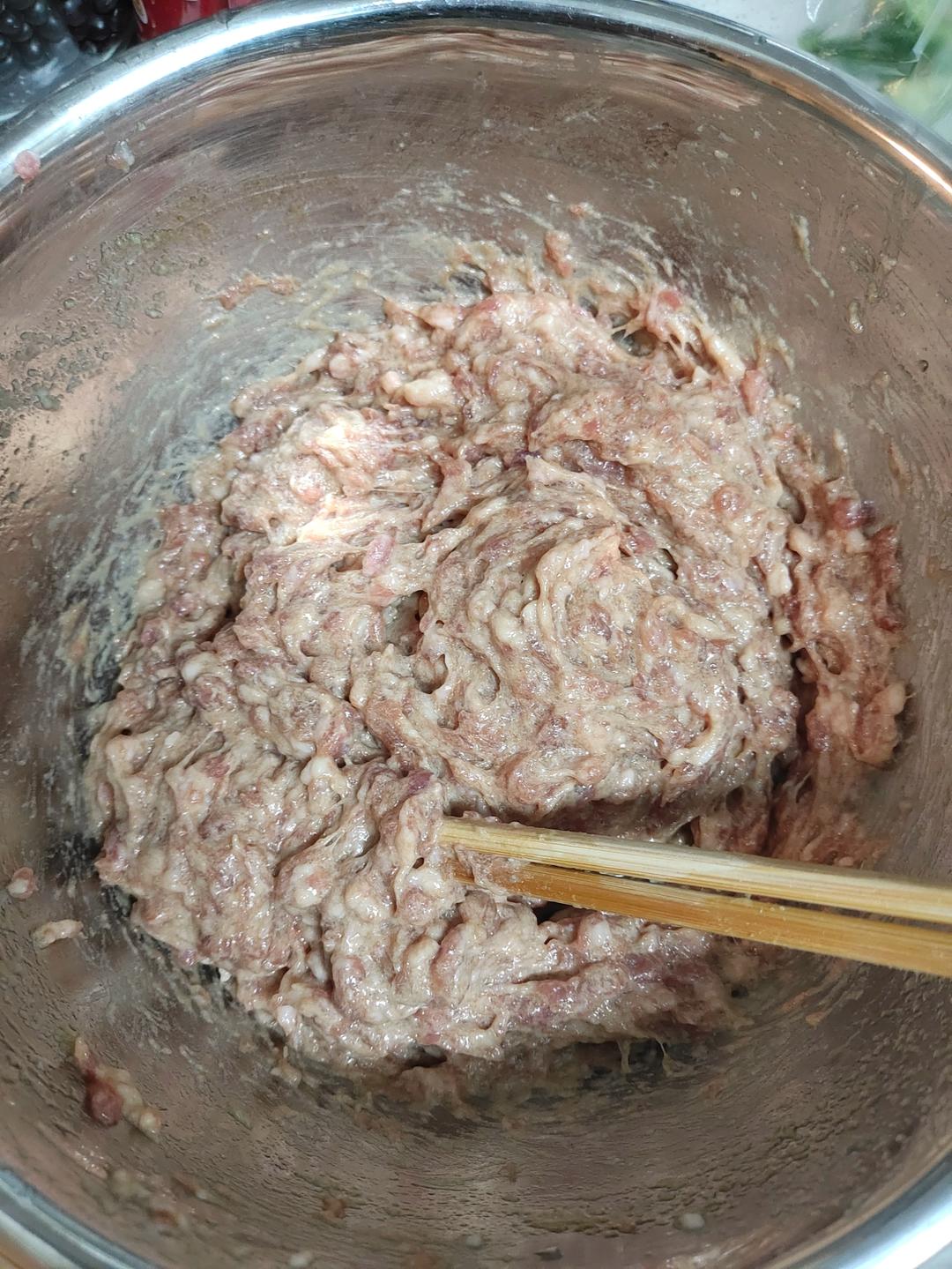 论肉馅的拌制方法