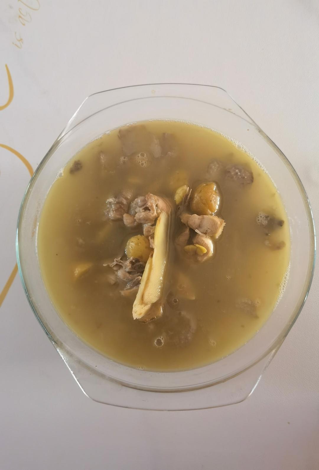 板栗炖鸡