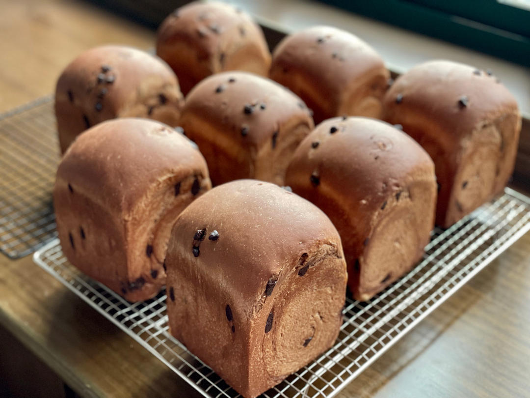 巨~巨好吃的巧克力奶油吐司