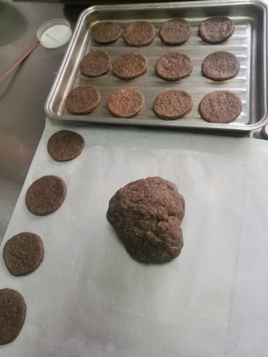 黑全麦消化饼干^_^减脂健身人士可吃的小零食