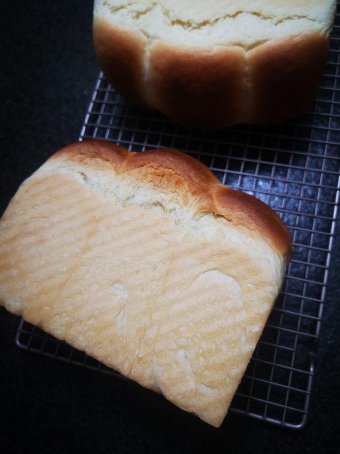鲜奶油吐司