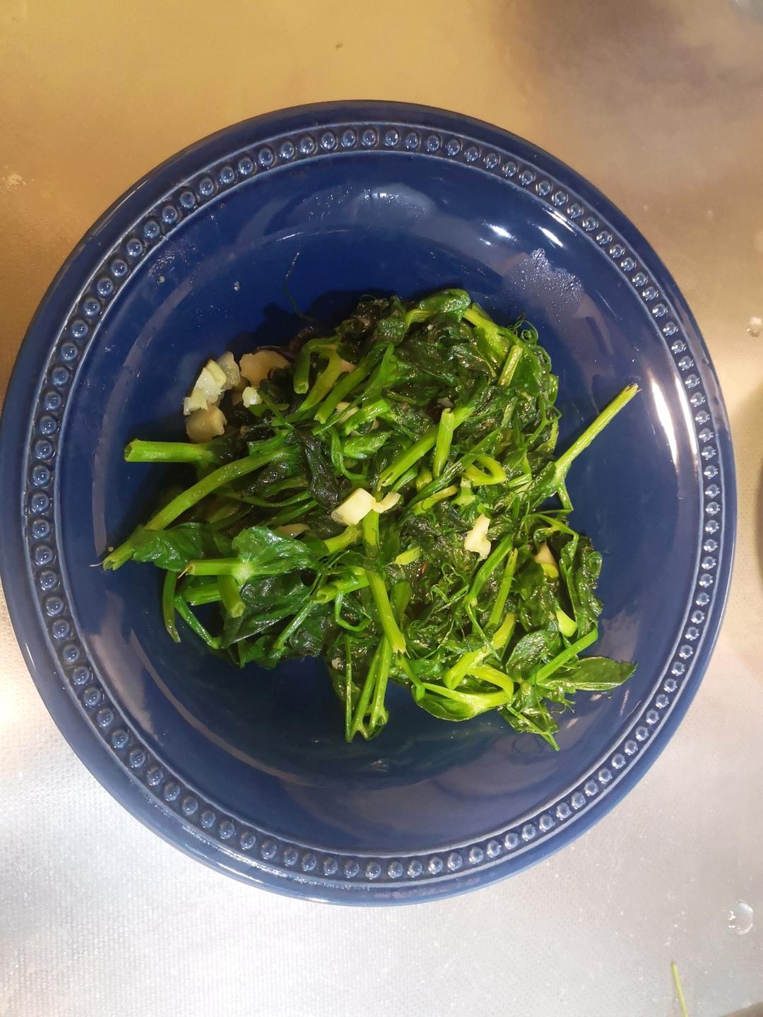 清炒豌豆尖
