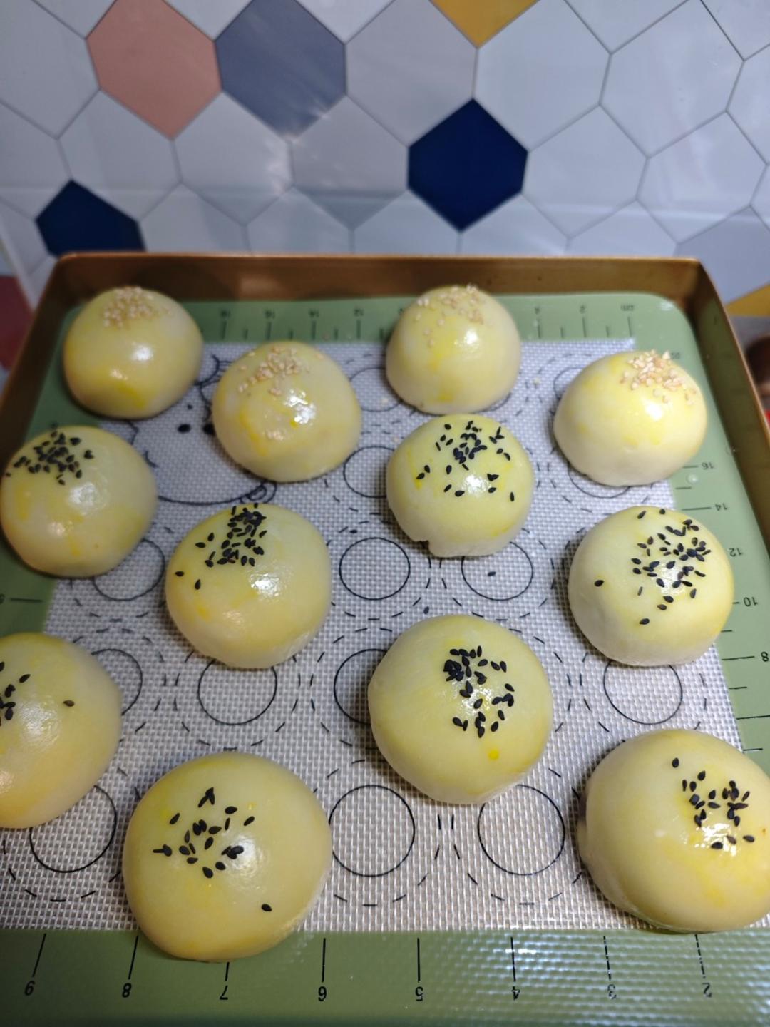 蛋黄酥