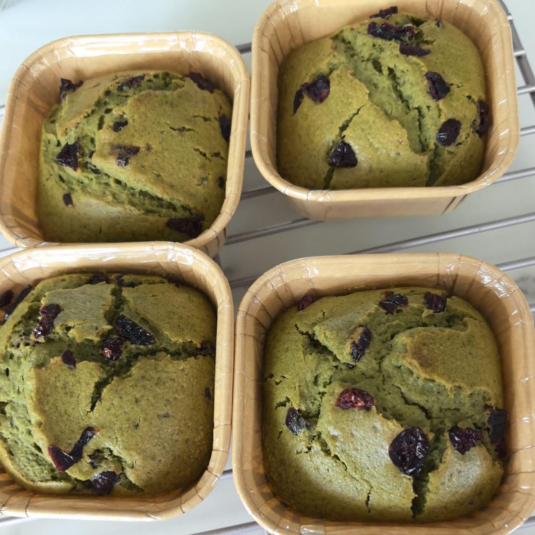 抹茶蔓越莓麦芬～抹茶控不要错过的美味！