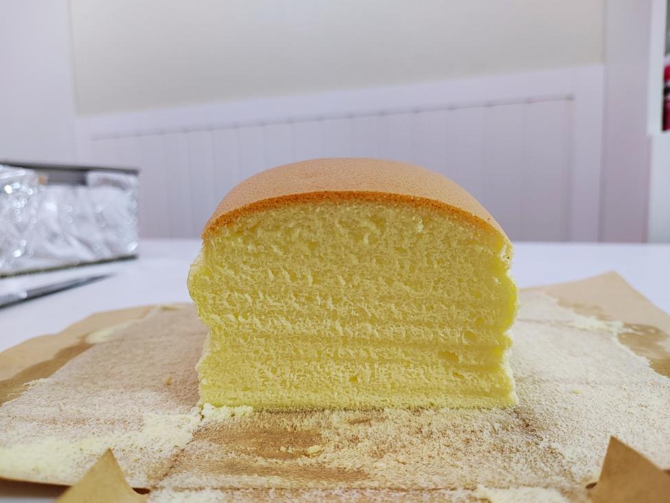 堪比柯基屁股
爆浆芝士🧀古早蛋糕